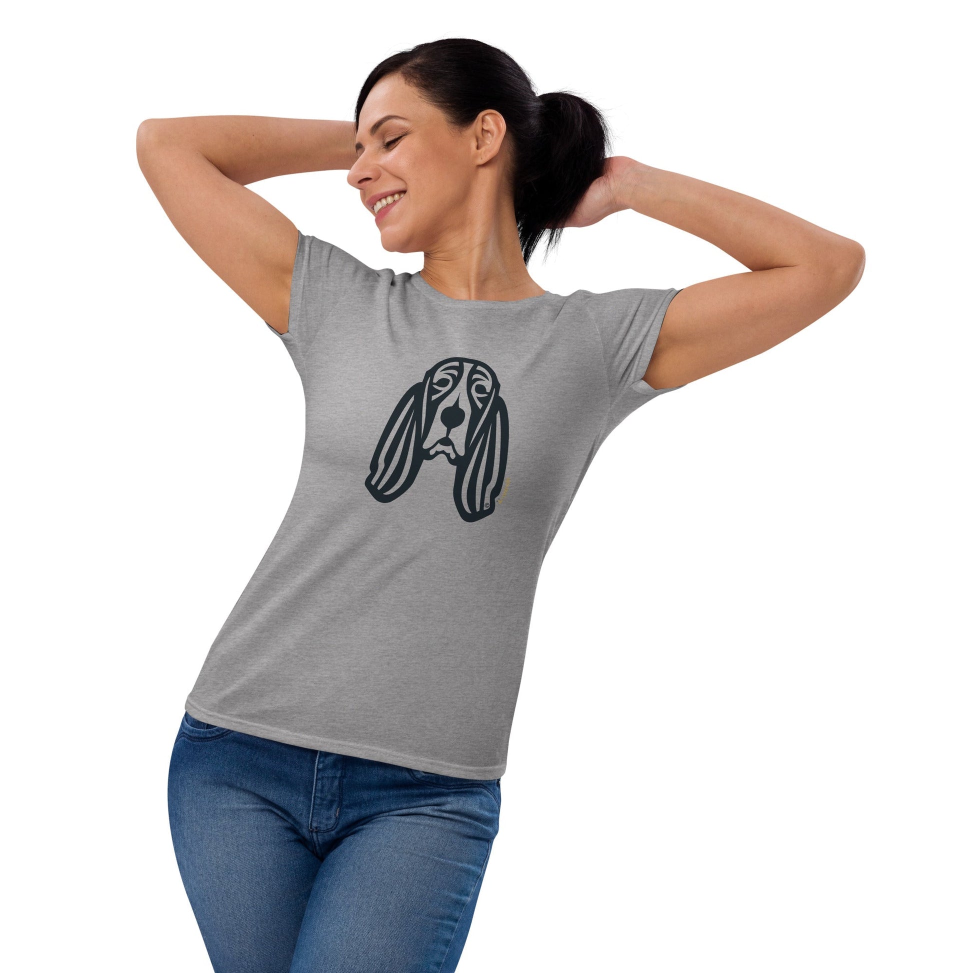 Camiseta feminina de manga curta - Basset Hound - Tribal - Cores Claras i-animals